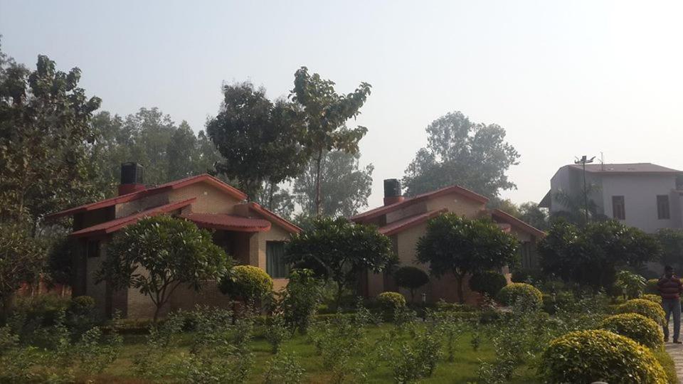 Kajipuria Resort Gajraula Exterior foto